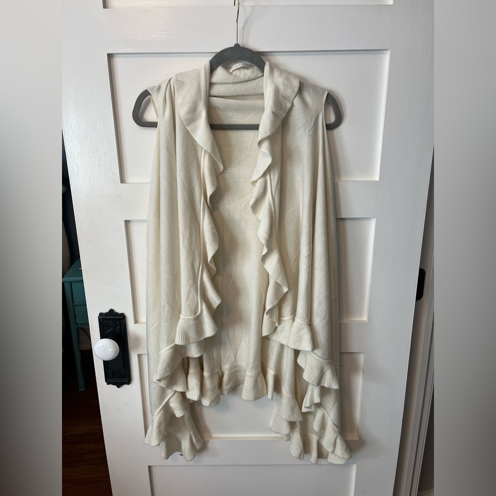 Anthropologie Do Anything in Love Adriana Ruffle Cardigan Vest Ivory. Size small